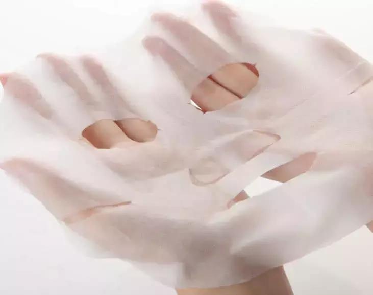 皮肤天生黑怎么变白用什么护肤,有什么美白方法让皮肤越来越白