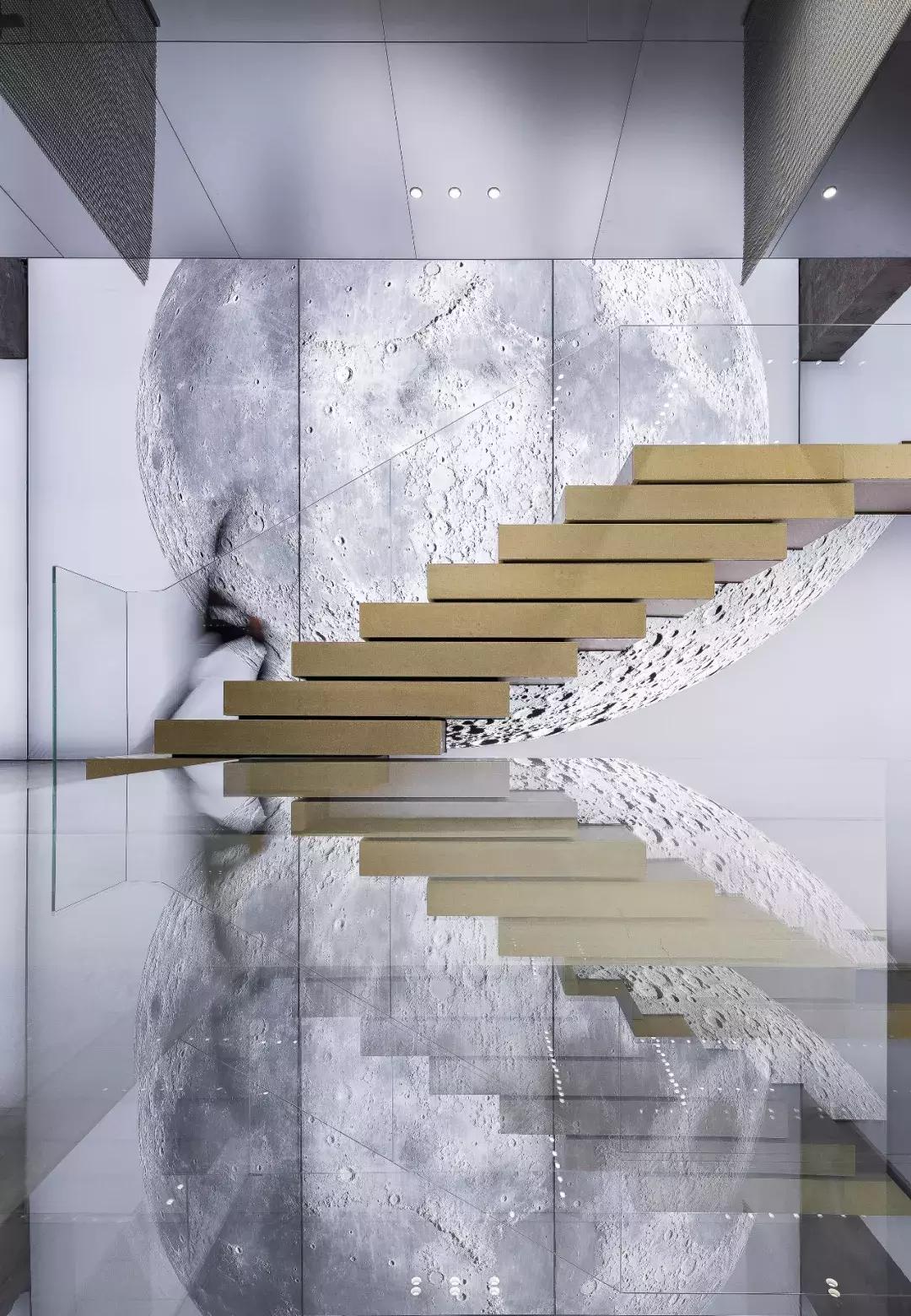 新作首发｜墟之峡谷.上海UR旗舰店！