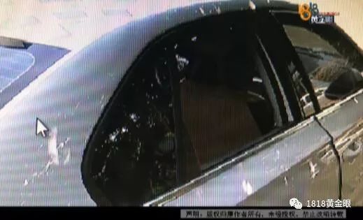 男子刚买的新车突然爆炸了,男子爬上汽车检查汽车突然爆炸