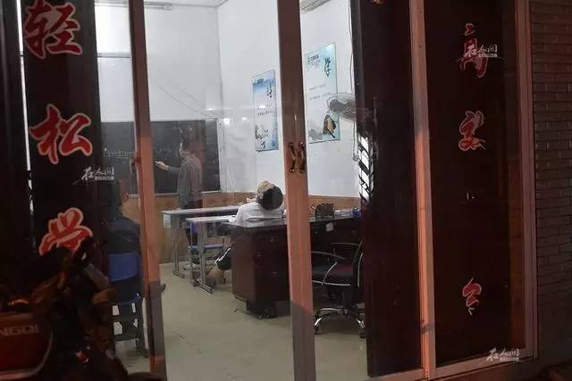 直击高考工厂毛坦厂,毛坦厂亚洲最大高考工厂