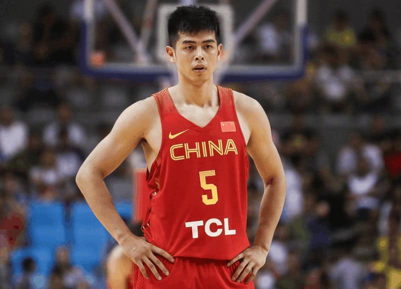 李楠带领男篮夺冠回放,中国男篮惨遭20分大逆转背后原因