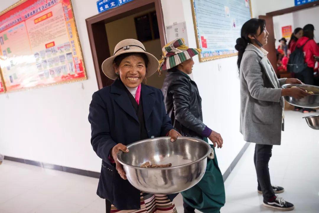 又是一个加班的夜晚放松一下心情,又是一个加班的周末