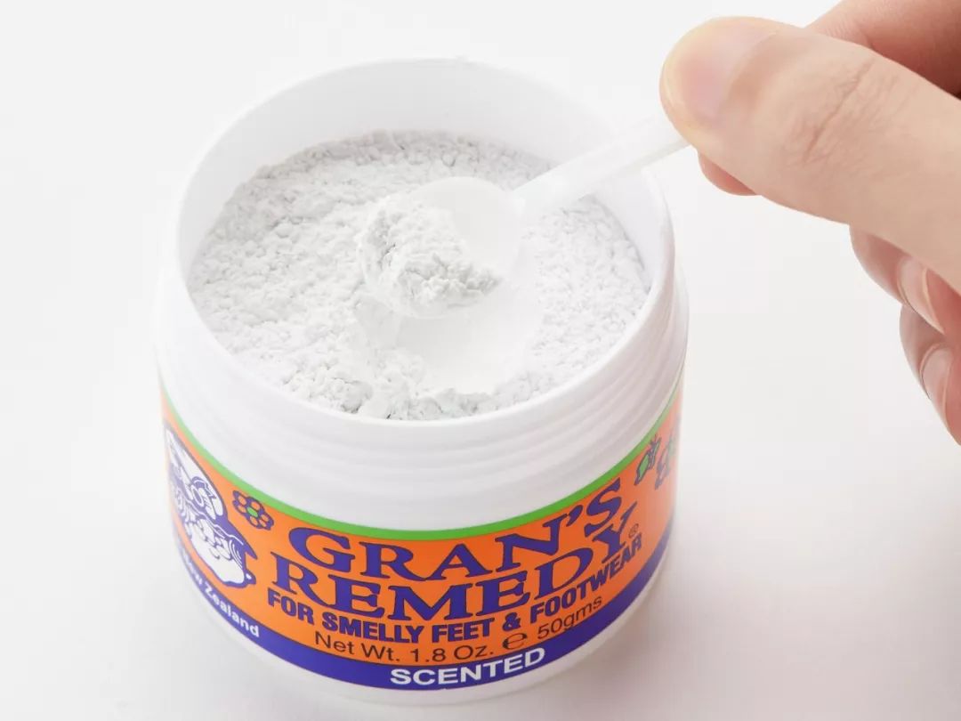 6000多万人的脚臭,被这盒*粉白**救了丨品质生活