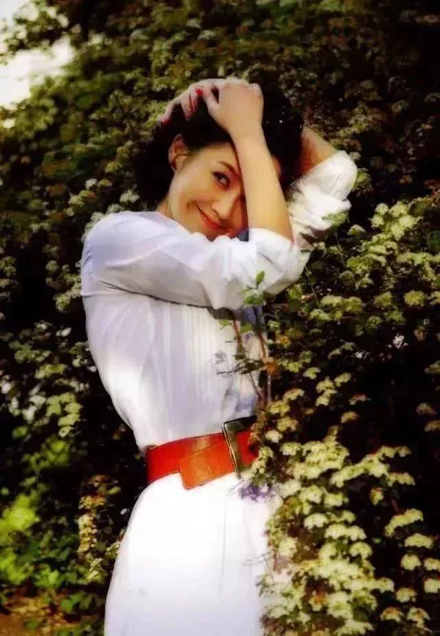 被50岁许晴的臀刺激了！美臀杀，我只服“许晴趴”