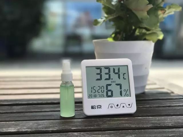 降温喷雾神器视频,网红迅速降温喷雾