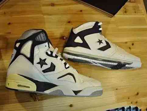 灌篮高手篮球鞋都有哪款,《灌篮高手》里边的篮球鞋