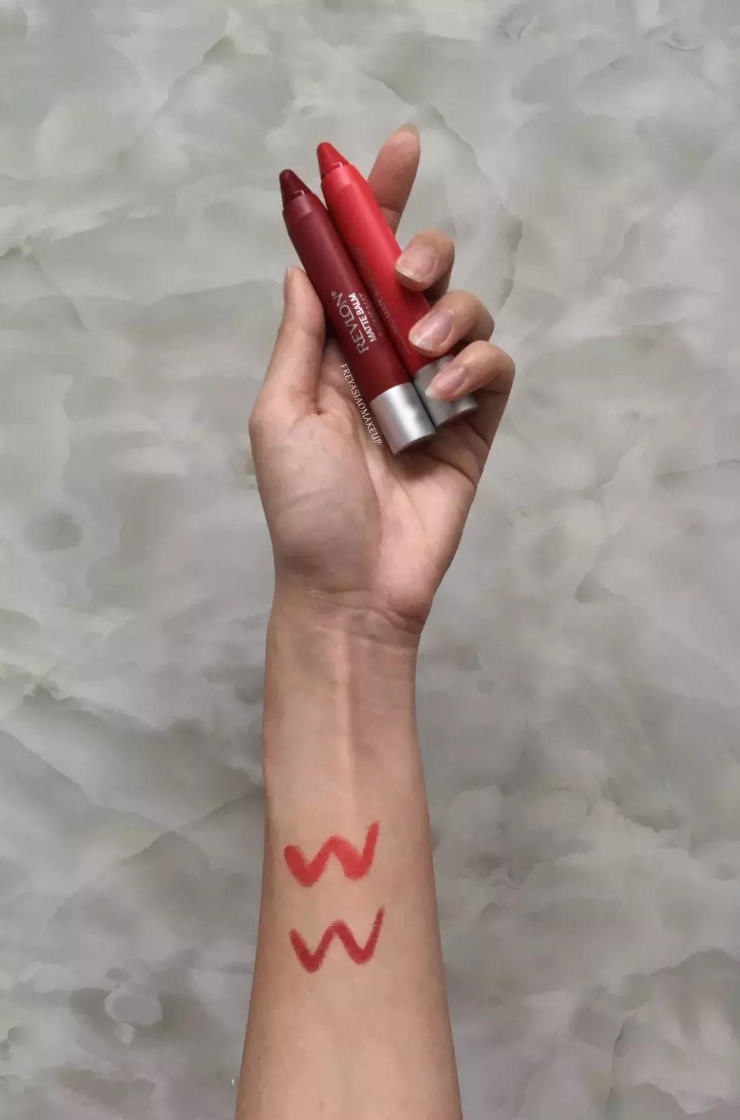 试色唇膏正红,露华浓哑光丽彩唇膏017和024