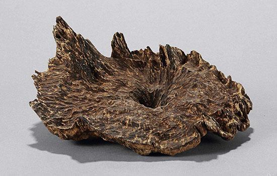 沉香有药味是什么产区,沉香没保养好出现杂味怎么解决