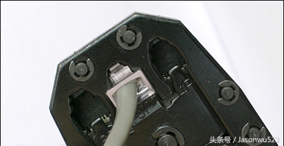 电脑怎么正确接网线,自己如何在家给电脑接网线