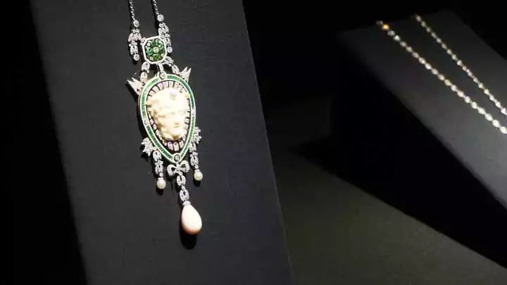 卡地亚为何比蒂芙尼贵,卡地亚tiffany哪个贵