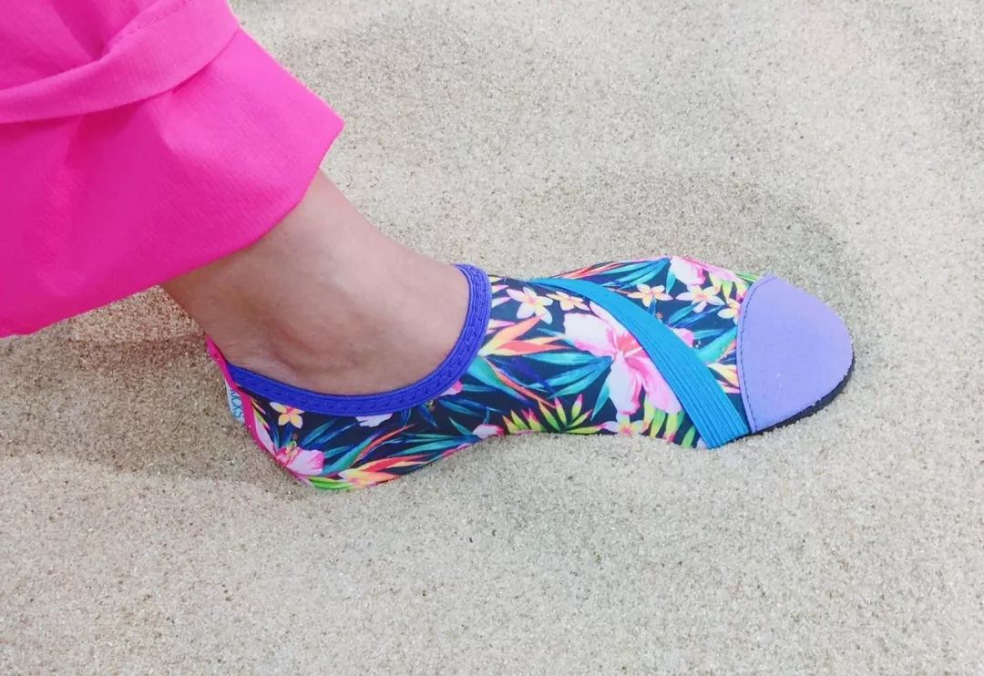 蔡少芬同款小白鞋,蔡少芬生活真美好同款乐福鞋