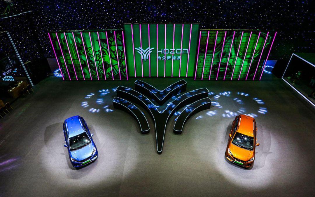 合众新能源哪吒v标准启航版,合众新能源哪吒no1落地价