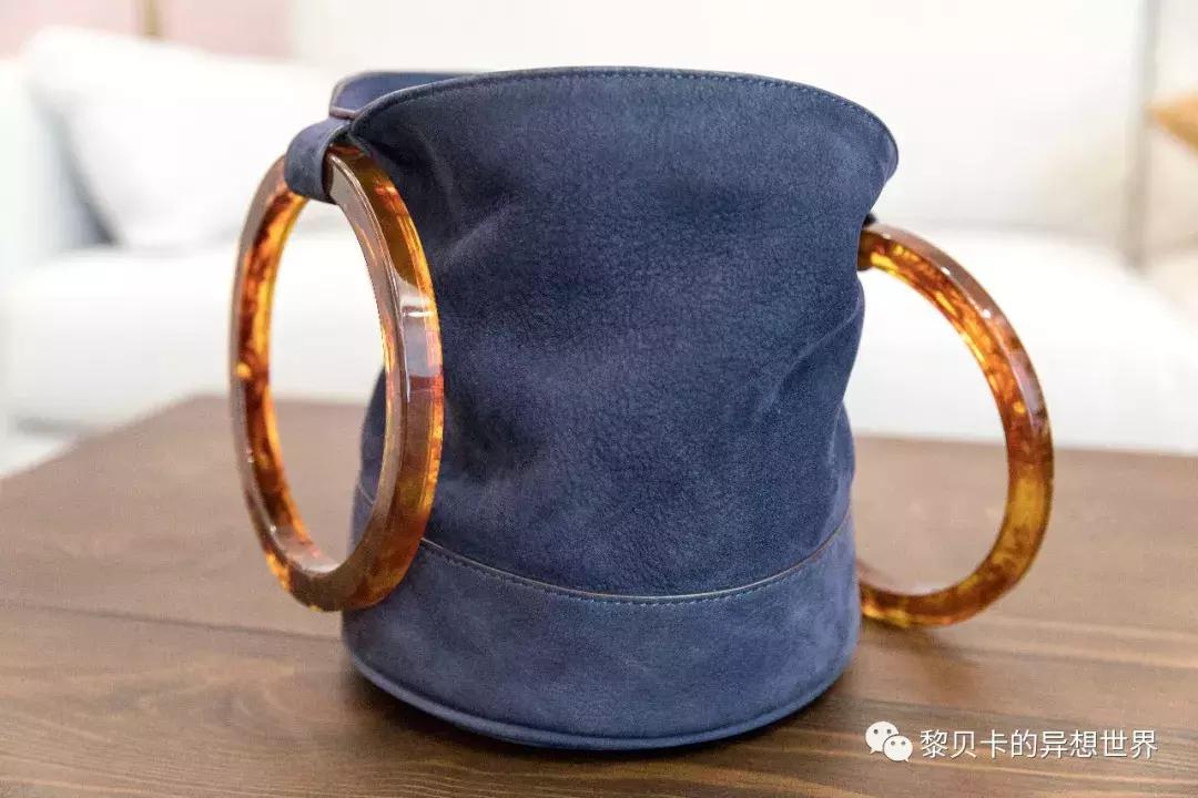 为什么包那么贵还有人买,为什么有些包那么丑还有人买