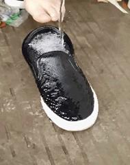 几十元的扭扭车,硬是被你开出了几百万豪车的感觉