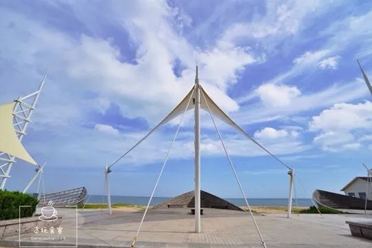 暑期去山东龙口,拍ins风网红大片,看没有游客蔚蓝大海!