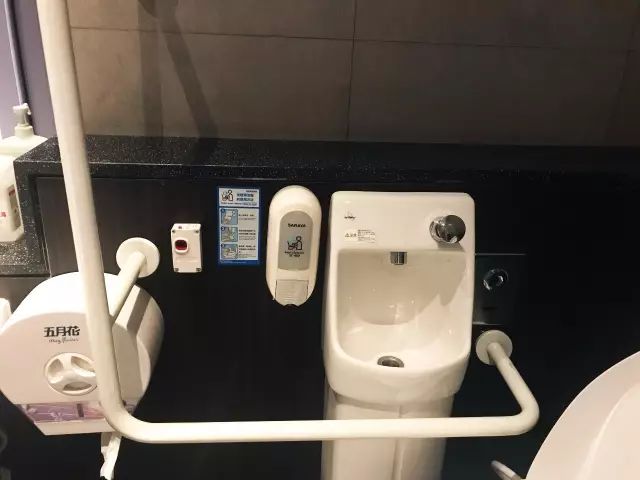 一篇有“异味”的测评文章，慎点！