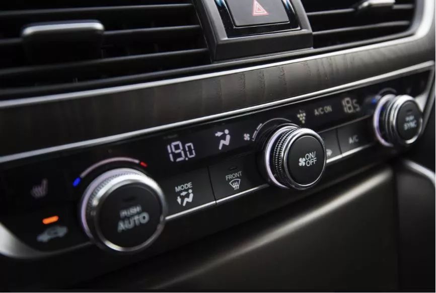 九代半的雅阁好还是十代雅阁好,雅阁十代评价