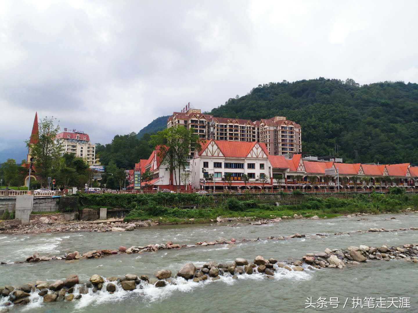 曾经成都人首选的度假小镇大邑花水湾，现在怎么样了？