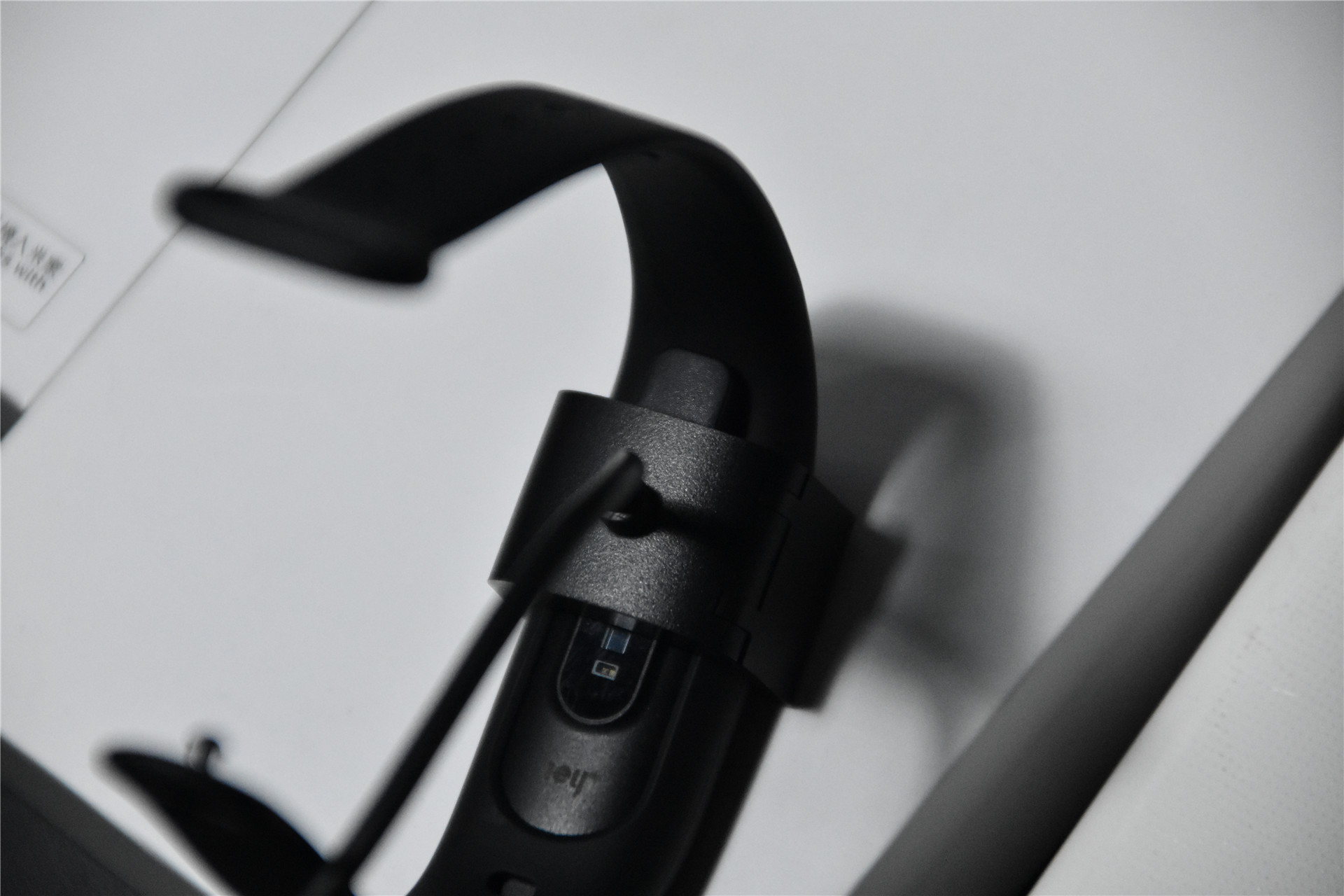 黑加手环对比小米手环3nfc,小米手环8nfc和iwatch