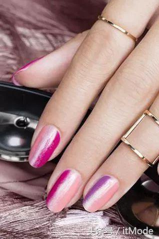 美甲夏天不要甲片推荐什么,短指甲手黑适合夏天的美甲