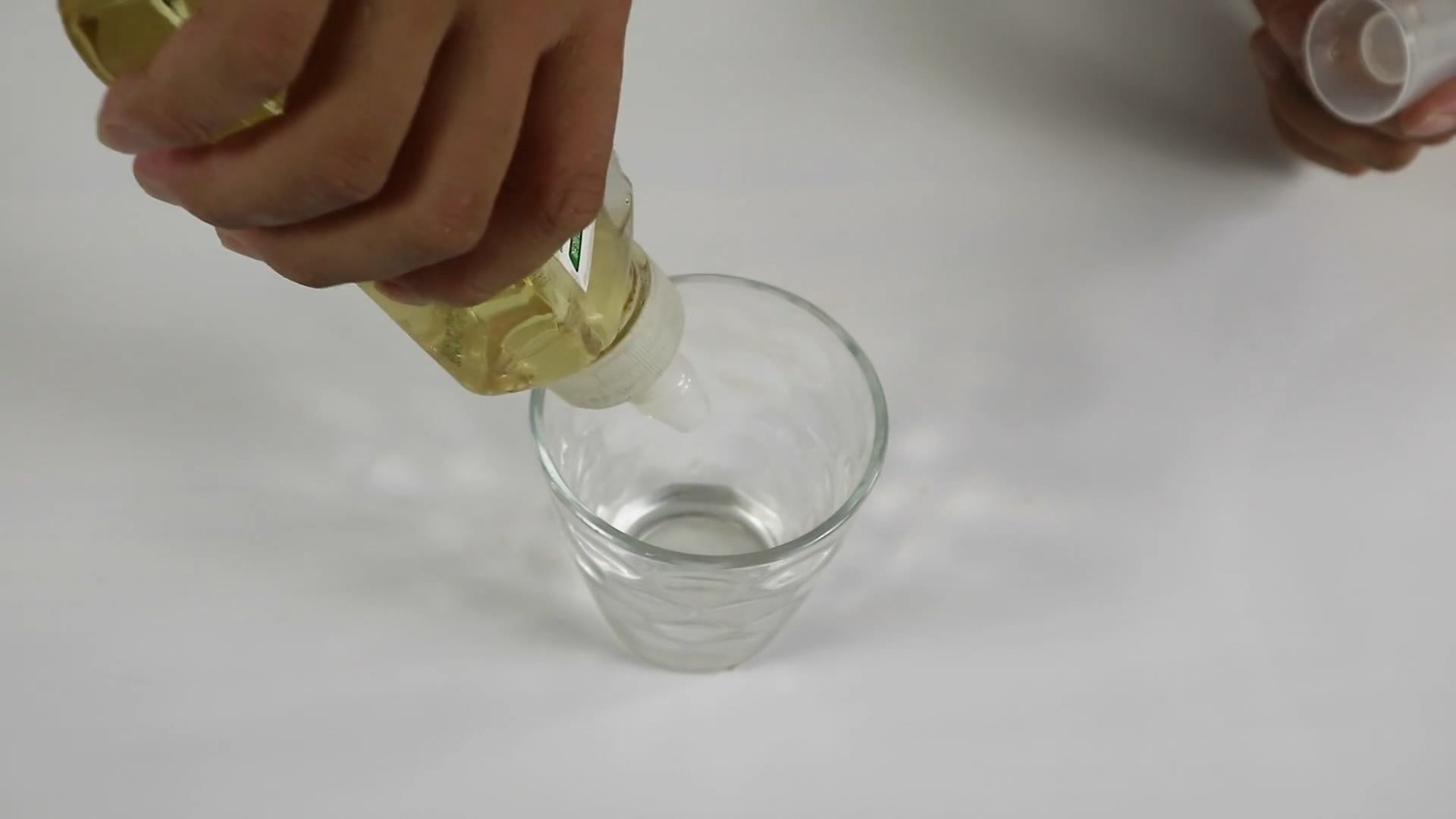 脚后跟干燥，脱皮怎样办？1个土方子，5个妙招，脚后跟不再干裂！