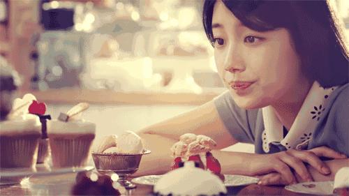 30岁女性突然绝经怎么回事,18岁女孩不幸得早衰