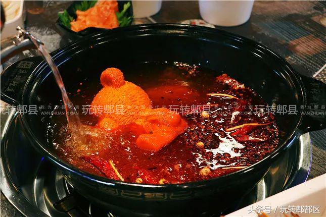 萌翻了！火爆全国的网红“熊熊”锅惊现郫都！快来打卡……