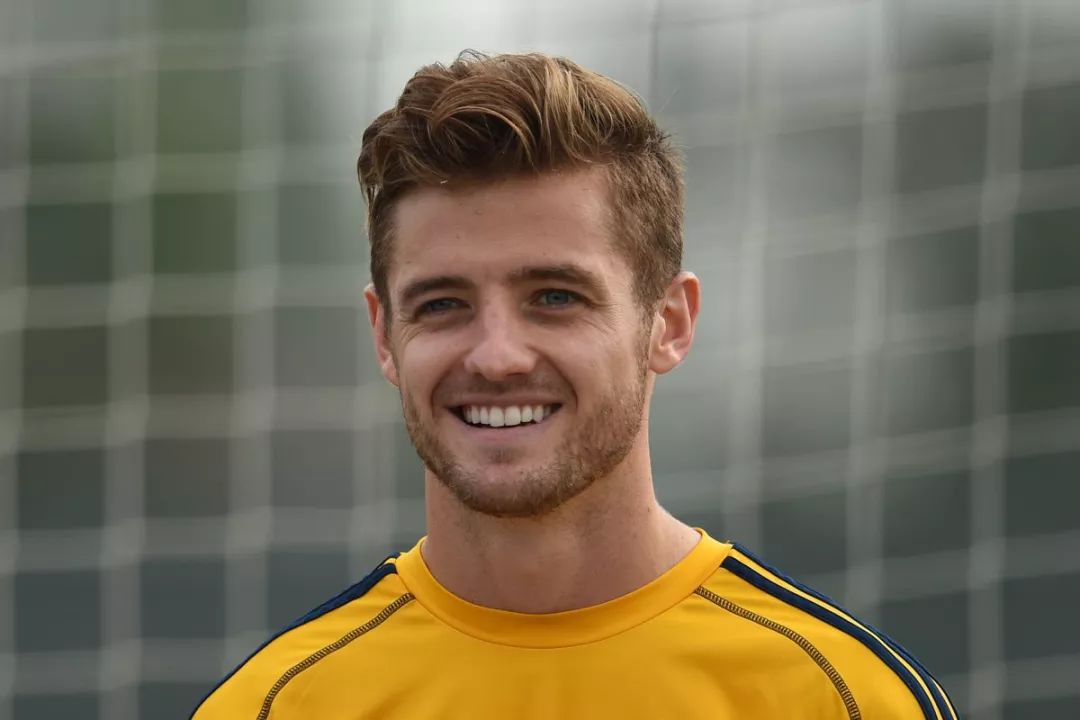 同性恋怎么就不能踢球了