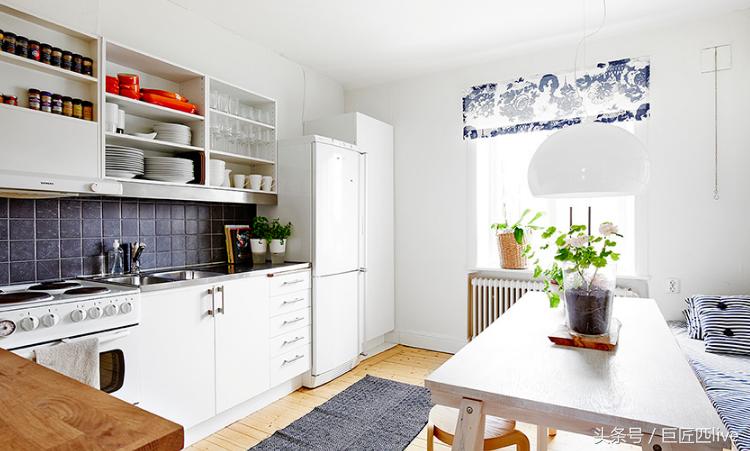 小房间隐形床装修视频,小平米卧室隐形床装修设计