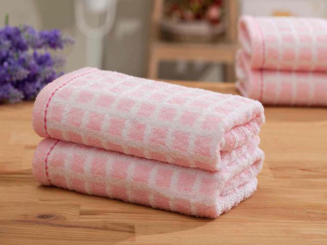 刚买的毛巾直接用了会怎么样,新毛巾掉毛应该这样处理很简单