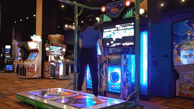 天津攀岩墙室内游乐场,天津攀爬类游乐园