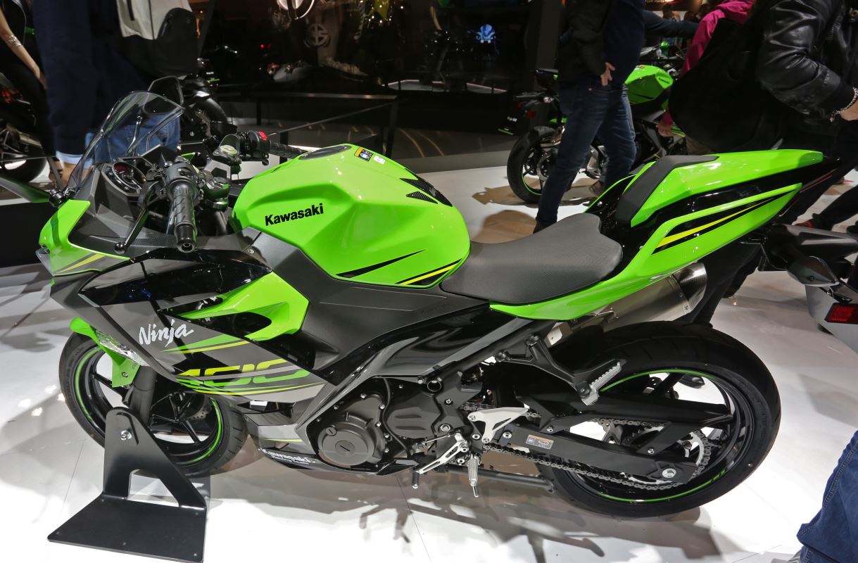 川崎z400对比忍者400,川崎忍者400和本田400f