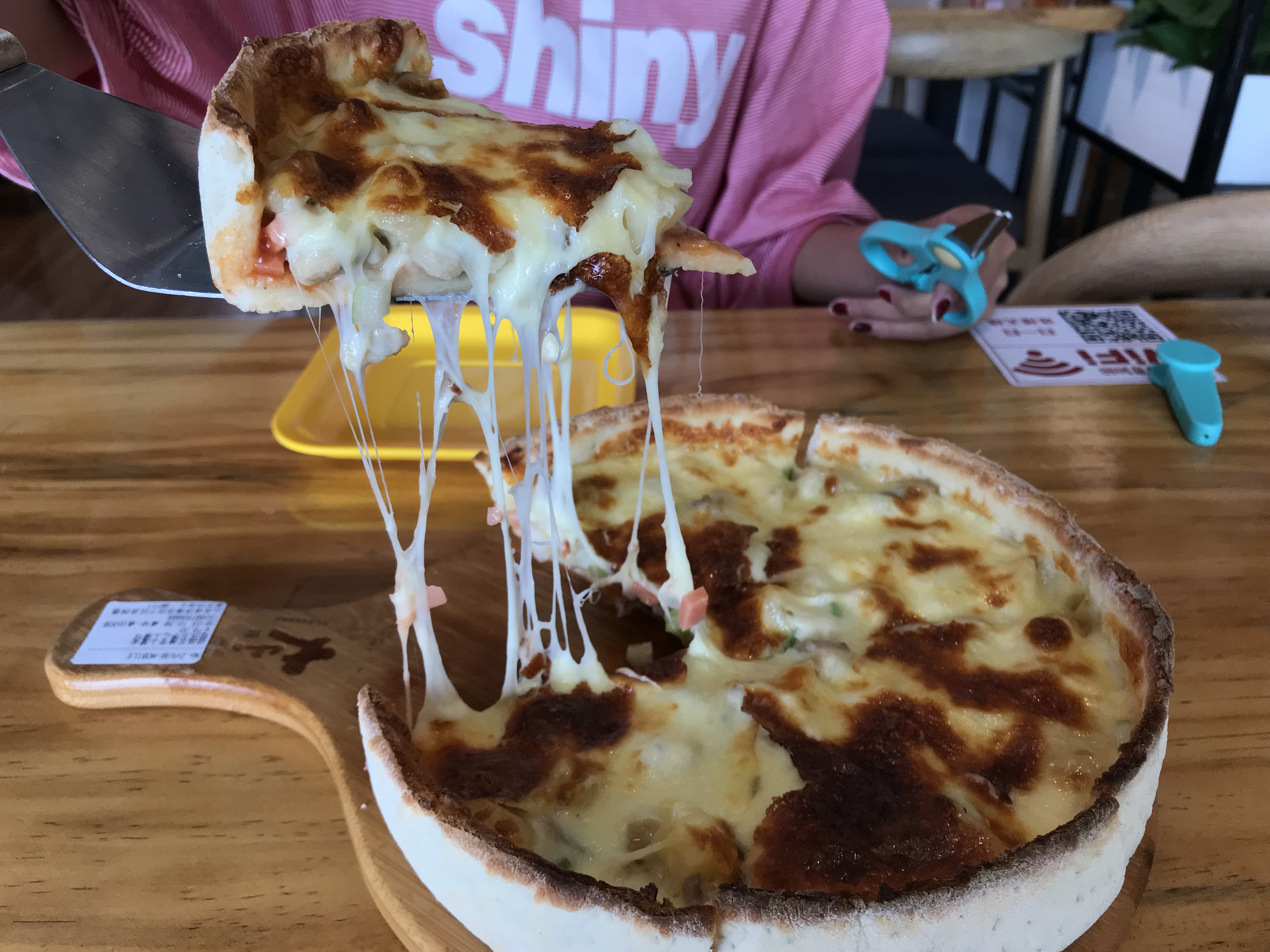 最近很火的芝士瀑布披萨,史上最良心的芝士披萨