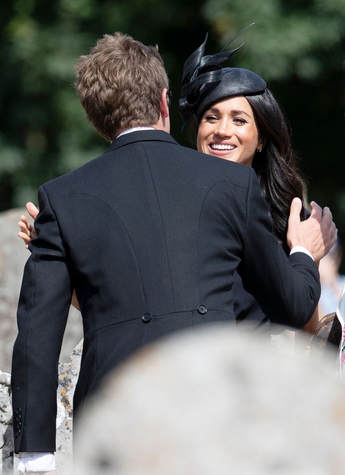 梅根喜迎39岁生日,梅根婚礼黄衣