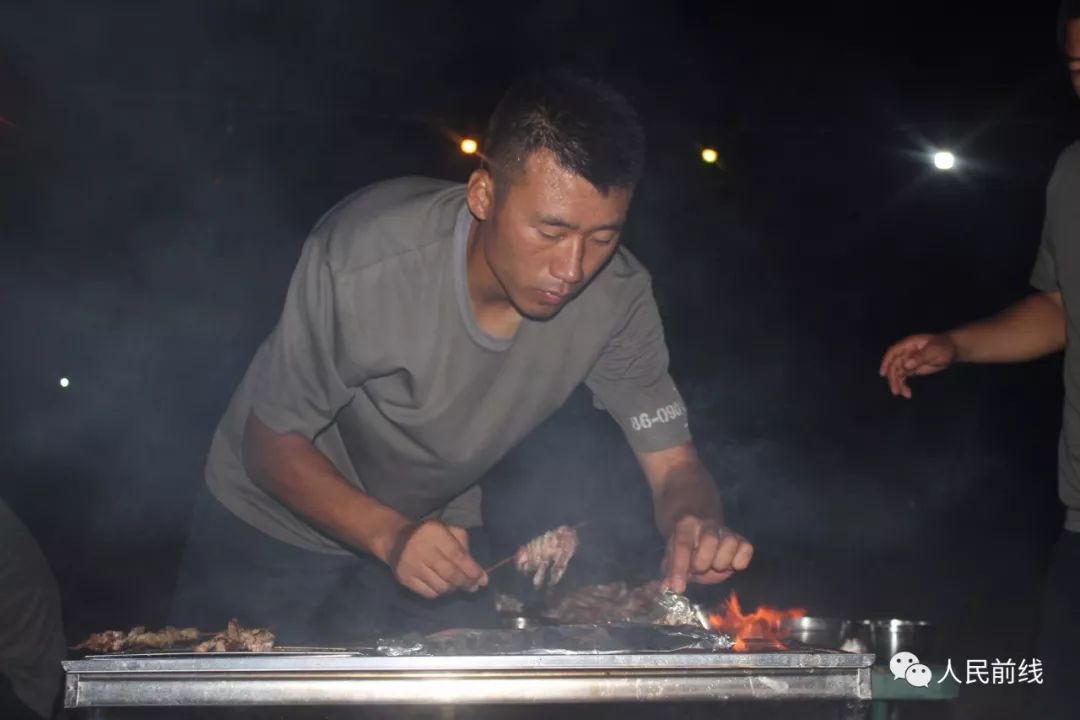 面朝大海烧烤,面朝大海人生就像奔流不息的大海