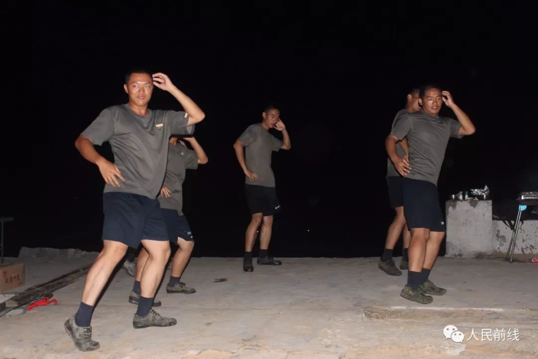 面朝大海人生就像一场旅行,面朝大海烧烤