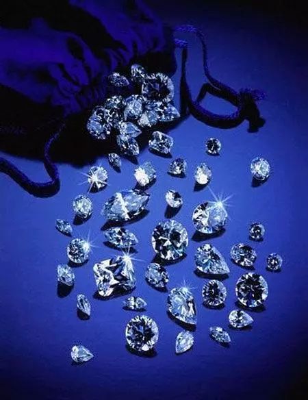 低调而又奢华的钻戒,低调有奢侈感的钻戒