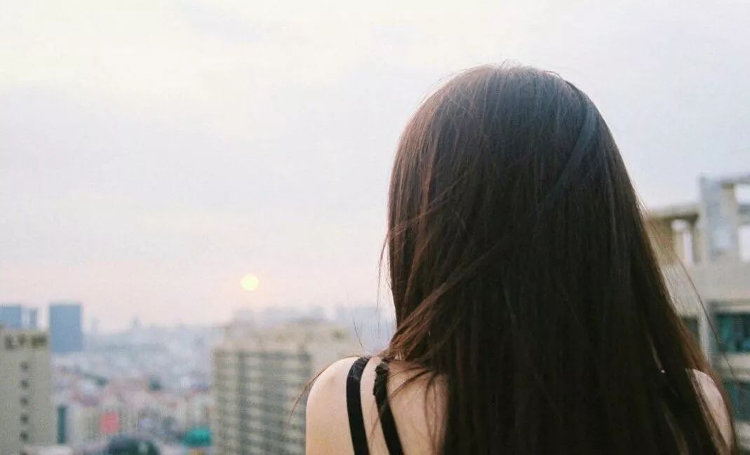 这些不能在朋友圈卖，否则可能被抓，还会被判刑！