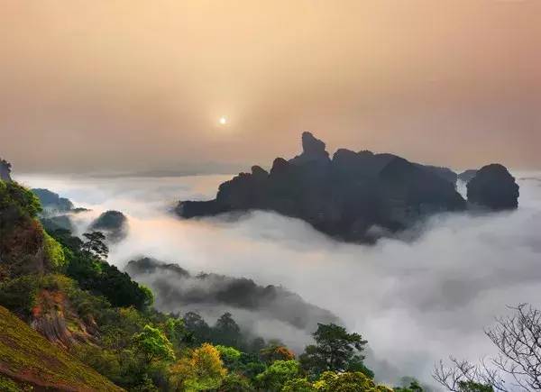 避暑胜地深圳附近,深圳热天避暑游玩