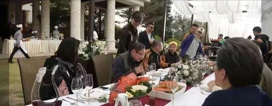 西虹市首富取景地都有哪些城市,西虹市首富体育场取景地在哪里