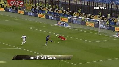 伊布拿过几个五大联赛冠军,伊布40岁领跑意甲