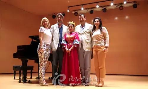 南召褚洪莹,褚洪莹