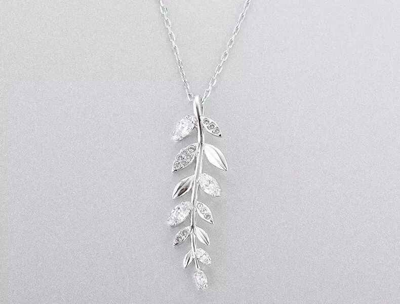 施华洛世奇天鹅项链大号和小号,施华洛世奇项链女生都喜欢的