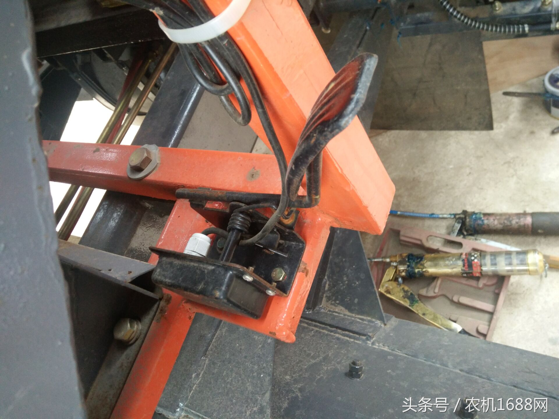 20款的英虎玉米收获机,国外最先进玉米收获机