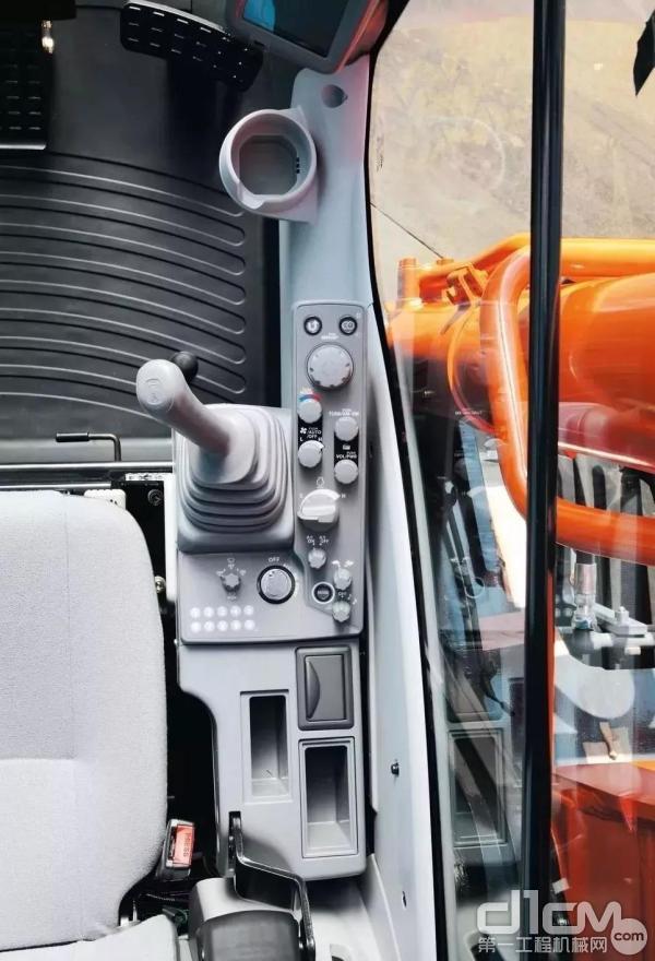 日立zx140w-3轮式挖掘机价格,日立zx130-6a挖掘机价格