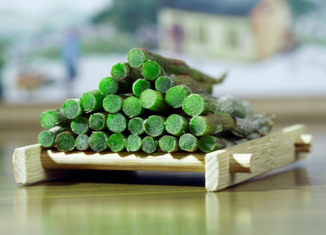 皮肤为什么锁不住水分,皮肤干锁不住水分用什么护肤品