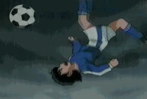 日本足球队被吊打,中国足球被虐