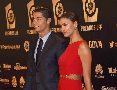 乔治娜紧身裤穿搭,乔治娜黑色紧身衣