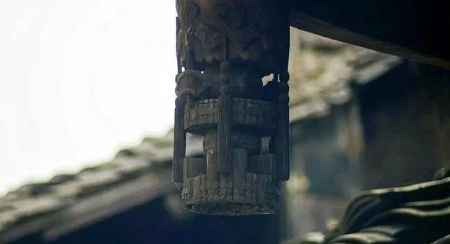 四川一古镇荒废无人居住,四川这座隐藏在喧闹中的千年古镇