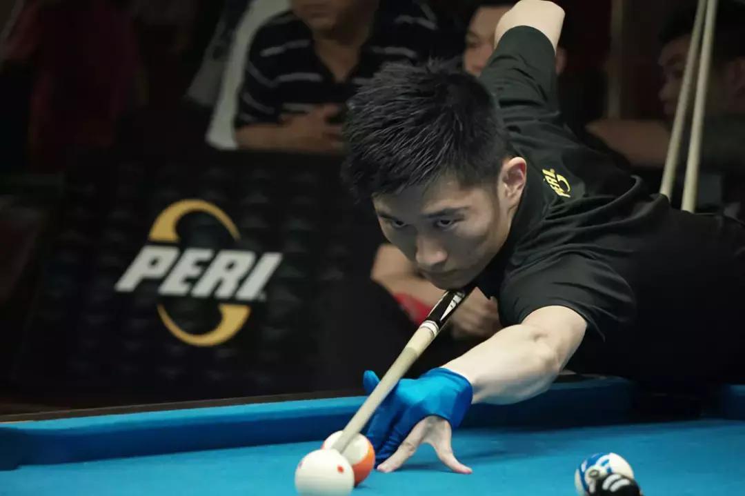 楚秉杰1比12大反超,楚秉杰低杆弧线